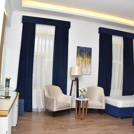 Ultra Loaloa Nile Maadi Hotel Cairo Exterior photo