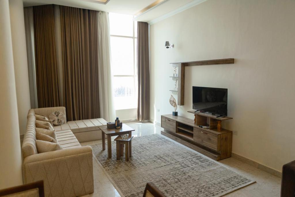 Ultra Loaloa Nile Maadi Hotel Cairo Exterior photo